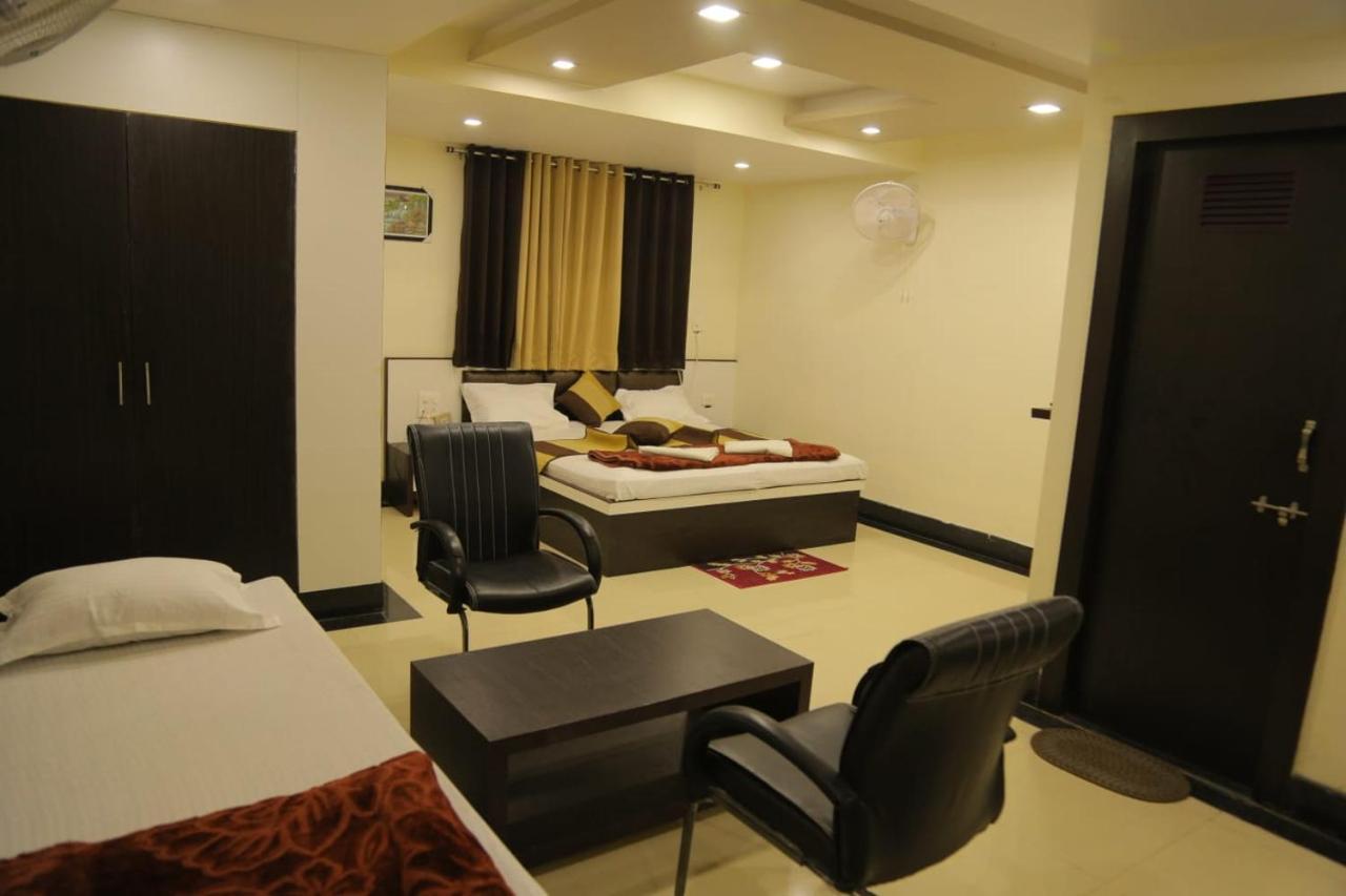 Venus Hotel 5 Minute Walking Distance From Dargah อัจเมอร์ ภายนอก รูปภาพ
