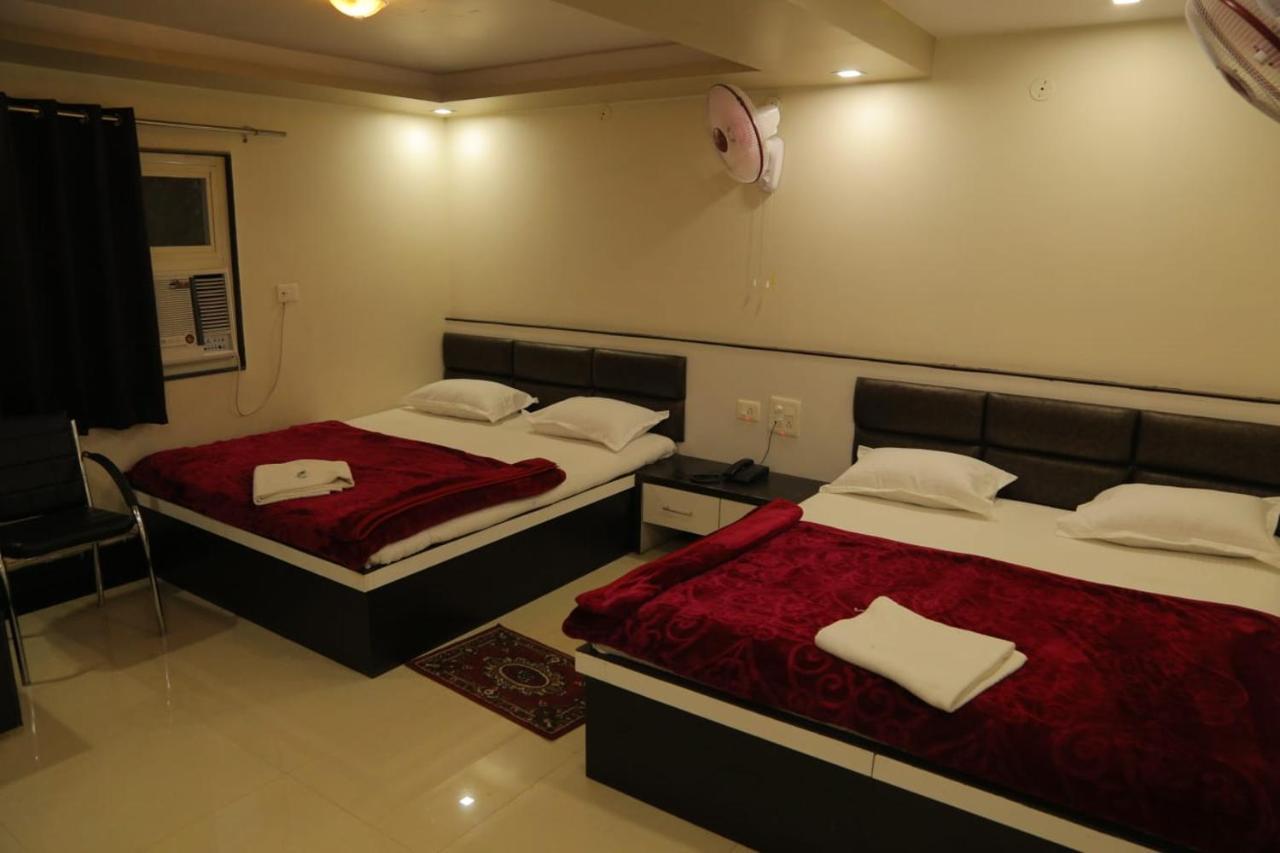 Venus Hotel 5 Minute Walking Distance From Dargah อัจเมอร์ ภายนอก รูปภาพ